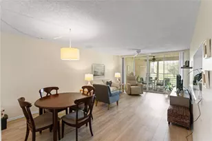 1911 Sabal Palm Dr, Davie, FL 33324 - Photo 6