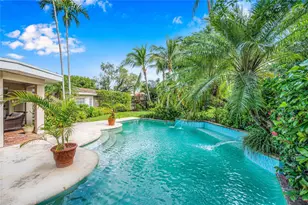 1612 E Lake Dr, Fort Lauderdale, FL 33316 - Photo 2