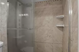 942 NE 199th St, Miami, FL 33179 - Photo 18