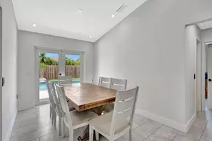 11831 NW 38th Pl, Sunrise, FL 33323 - Photo 6