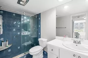 3800 Oaks Clubhouse Dr, Pompano Beach, FL 33069 - Photo 20