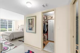 3800 Oaks Clubhouse Dr, Pompano Beach, FL 33069 - Photo 16