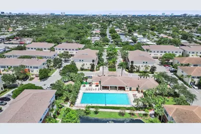 608 SW 3rd Avenue, Pompano Beach, FL 33060 - Photo 2