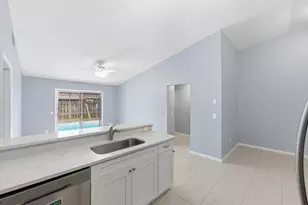 5067 Canal Cir E, Lake Worth, FL 33467 - Photo 22