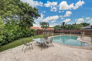 1962 NW 110th Ln, Coral Springs, FL 33071 - Photo 34