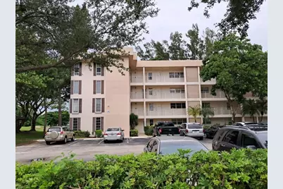 3051 S Palm Aire Drive #110, Pompano Beach, FL 33069 - Photo 2