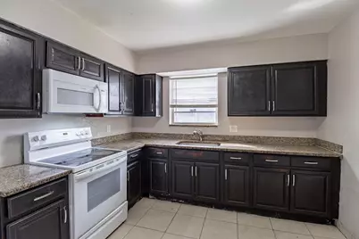 404 NW 5th Avenue, Boynton Beach, FL 33435 - Photo 2