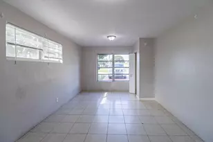404 NW 5th Ave, Boynton Beach, FL 33435 - Photo 8