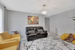 5336 NE 6th Ave, Oakland Park, FL 33334 - Photo 4