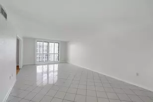 3100 NE 48th St Unit, Fort Lauderdale, FL 33308 - Photo 12