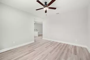 2583 SW Chestnut Ln, Port Saint Lucie, FL 34953 - Photo 6