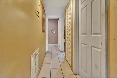 4401 NW 33rd Street, Lauderdale Lakes, FL 33319 - Photo 8