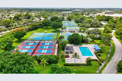 3402 Bimini Lane #E2, Pompano Beach, FL 33066 - Photo 14