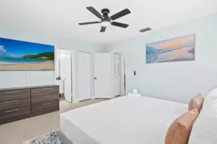 304 SE 4th St, Dania Beach, FL 33004 - Photo 18