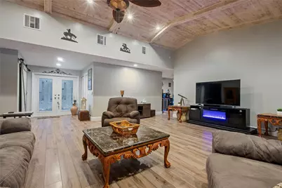 7626 NW 87th Avenue, Tamarac, FL 33321 - Photo 10