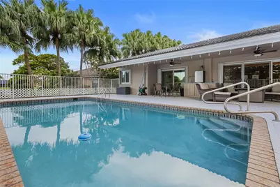 7626 NW 87th Avenue, Tamarac, FL 33321 - Photo 4