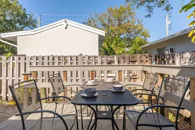 232 Seminole Avenue, Fort Lauderdale, FL 33312 - Photo 8