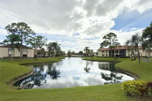 320 Knotty Pine Cir, Greenacres, FL 33463 - Photo 24