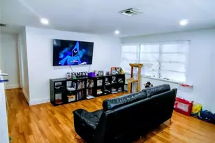 6134 Buchanan St, Hollywood, FL 33024 - Photo 4