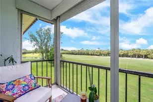 9411 N Hollybrook Lake Dr, Pembroke Pines, FL 33025 - Photo 16