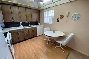 4101 Oakridge V, Deerfield Beach, FL 33442 - Photo 4