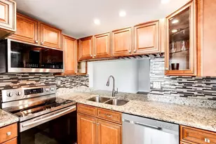 9080 Lime Bay Blvd, Tamarac, FL 33321 - Photo 4