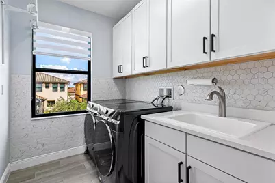 8760 E Baypoint Circle, Parkland, FL 33076 - Photo 32