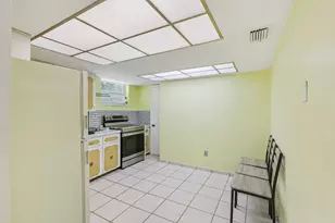 525 NE 58th St, Miami, FL 33137 - Photo 24