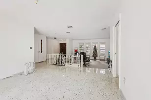 525 NE 58th St, Miami, FL 33137 - Photo 16