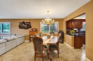 2210 SW 92nd Ter, Davie, FL 33324 - Photo 10