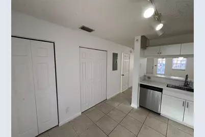 6756 Sienna Club Drive #6756, Lauderhill, FL 33319 - Photo 8