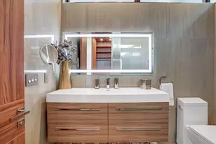 671 Middle River Dr, Fort Lauderdale, FL 33304 - Photo 92