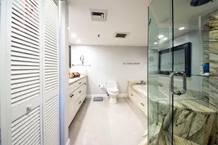 2450 Presidential Way, West Palm Beach, FL 33401 - Photo 22