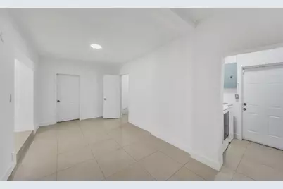 16010 NE 5th Avenue, Miami, FL 33162 - Photo 32