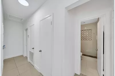 16010 NE 5th Avenue, Miami, FL 33162 - Photo 16