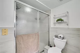 10133 NW 24th Pl, Sunrise, FL 33322 - Photo 8