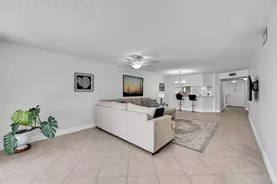10133 NW 24th Pl, Sunrise, FL 33322 - Photo 4
