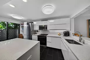 1100 SE 5th Ct, Pompano Beach, FL 33060 - Photo 4