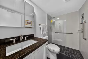 1100 SE 5th Ct, Pompano Beach, FL 33060 - Photo 12