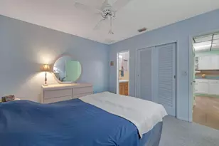 1122 Beach Rd, Riviera Beach, FL 33404 - Photo 16