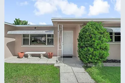 1122 Beach Road, West Palm Beach, FL 33404 - Photo 2