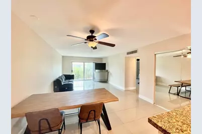 809 W Oakland Park Boulevard #J12, Fort Lauderdale, FL 33311 - Photo 8