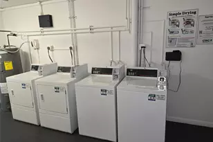 13250 SW 4th Ct, Pembroke Pines, FL 33027 - Photo 20