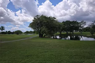 13250 SW 4th Ct, Pembroke Pines, FL 33027 - Photo 16