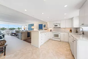 215 N Birch Rd, Fort Lauderdale, FL 33304 - Photo 12