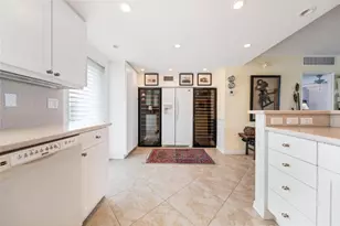 215 N Birch Rd, Fort Lauderdale, FL 33304 - Photo 14