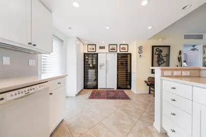 215 N Birch Road #4c, Fort Lauderdale, FL 33304 - Photo 14
