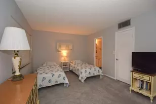 1018 NE 25th, Hallandale Beach, FL 33009 - Photo 30