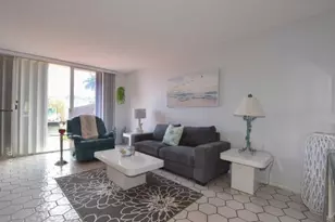 1018 NE 25th, Hallandale Beach, FL 33009 - Photo 20