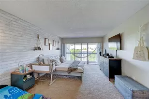 731 N Pine Island Rd, Plantation, FL 33324 - Photo 1